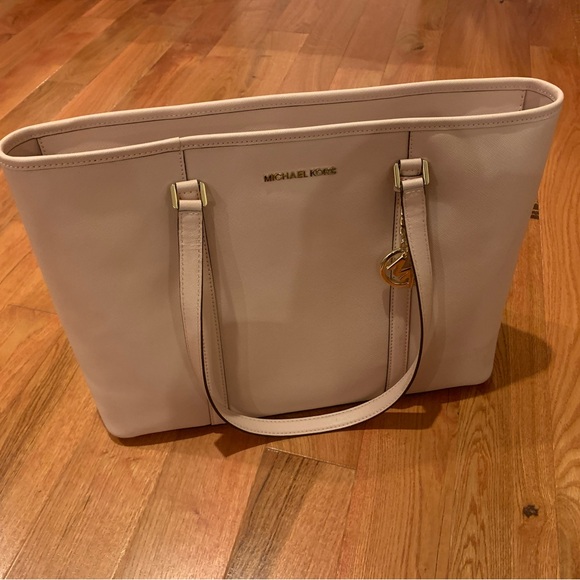 Michael Kors Sady Large Laptop Tote - Picture 2 of 7